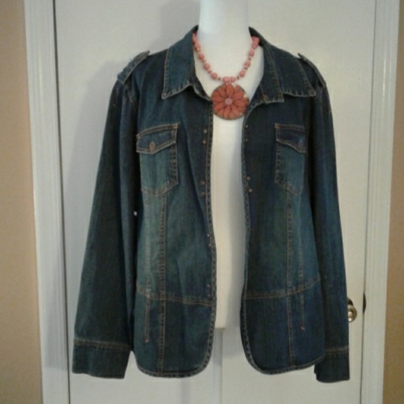 Denim jacket - Picture 1 of 7